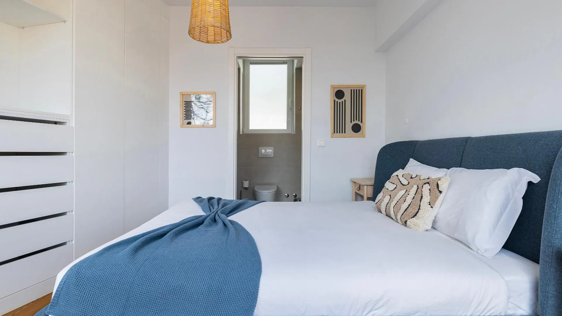 Classy 2Bdr House With Balcony By Lovelystay Lisbon Apartment
